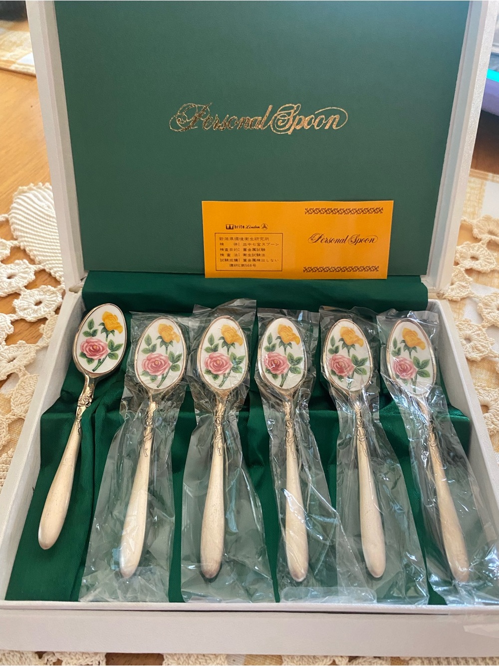 Vintage Cloisonné enamel teaspoon set of 6.Stainless steel 
Never used